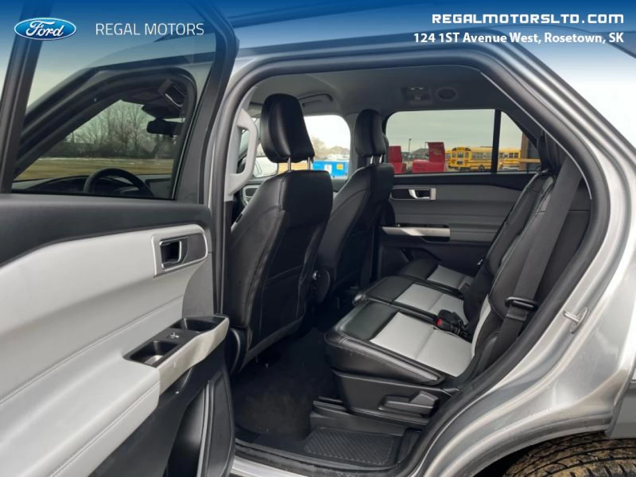 2022 Ford Explorer XLT High Package Main Image