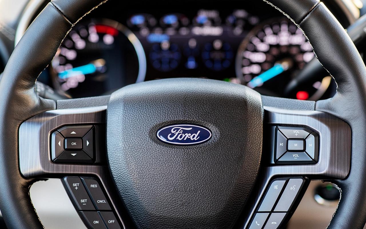 Ford SuperDuty - Steering wheel